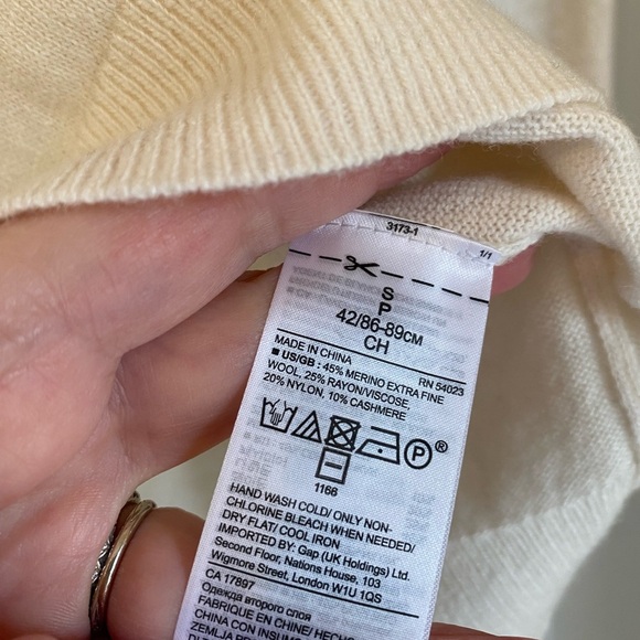 Banana Republic Sweater Merino Wool Cashmere Blend Ruffle Cuffs Ivory - Picture 4 of 4